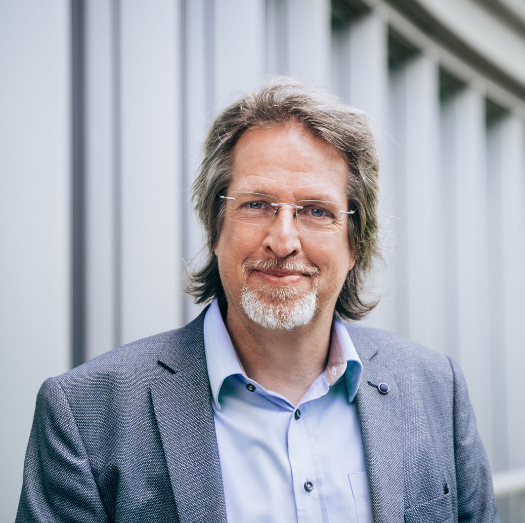 Dr. Martin Schellenberger